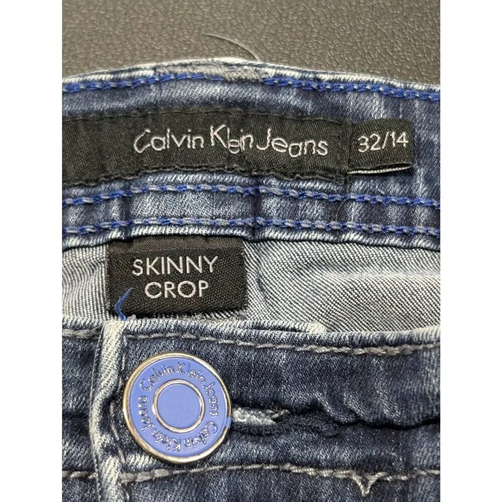 Calvin Klein Women's Jeans Blue Skinny Crop Size 32/14